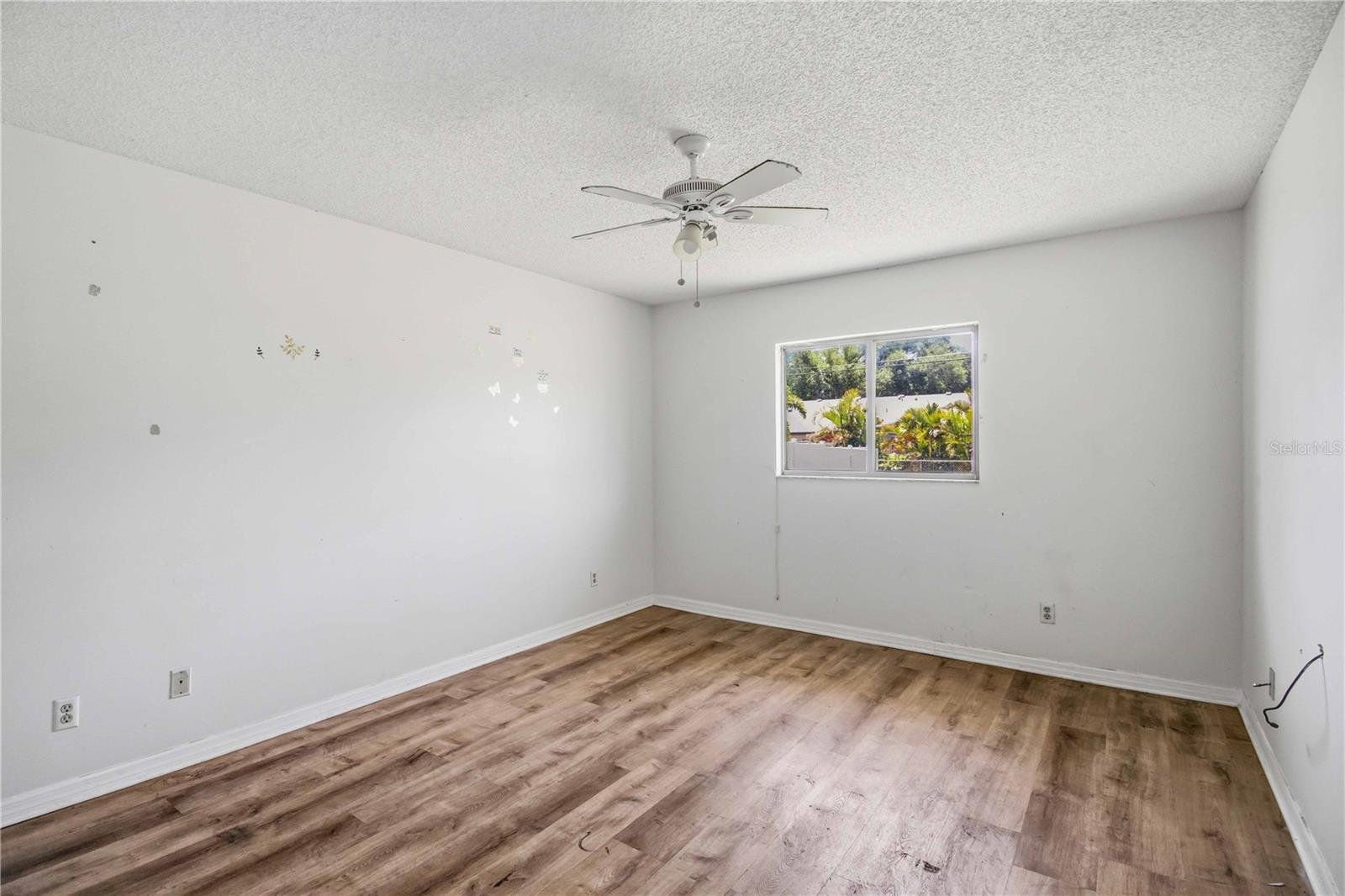 2715 27TH AVENUE DR W, BRADENTON, FL, 34205