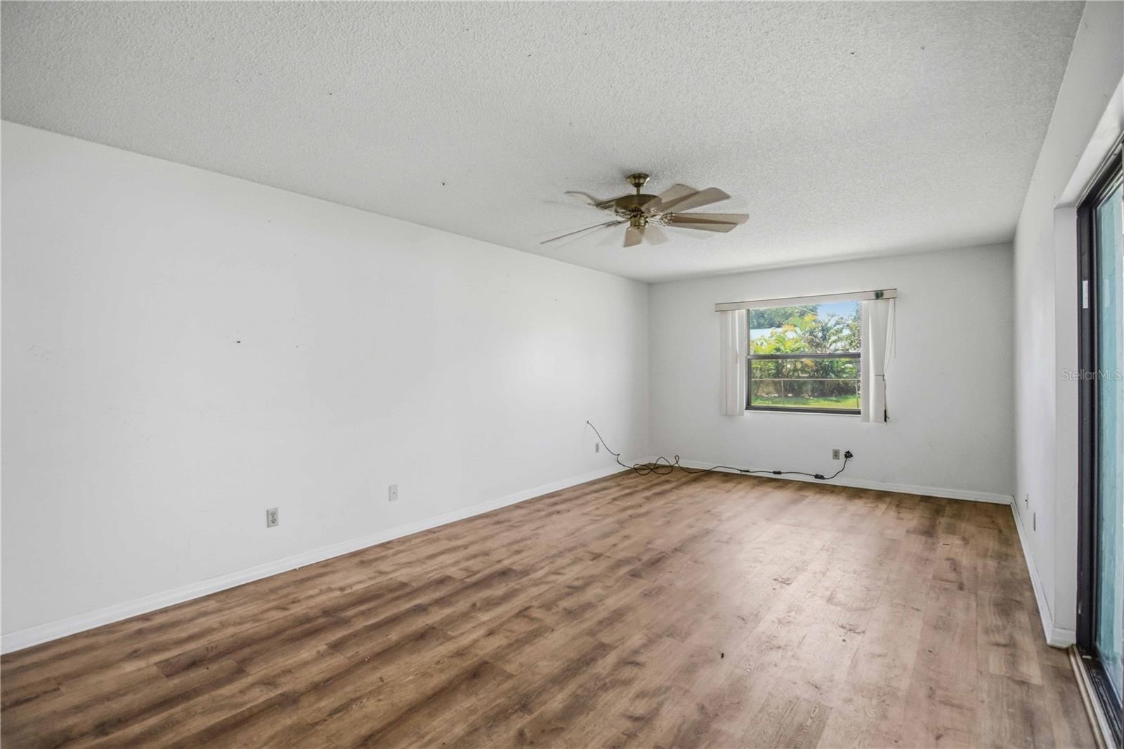 2715 27TH AVENUE DR W, BRADENTON, FL, 34205