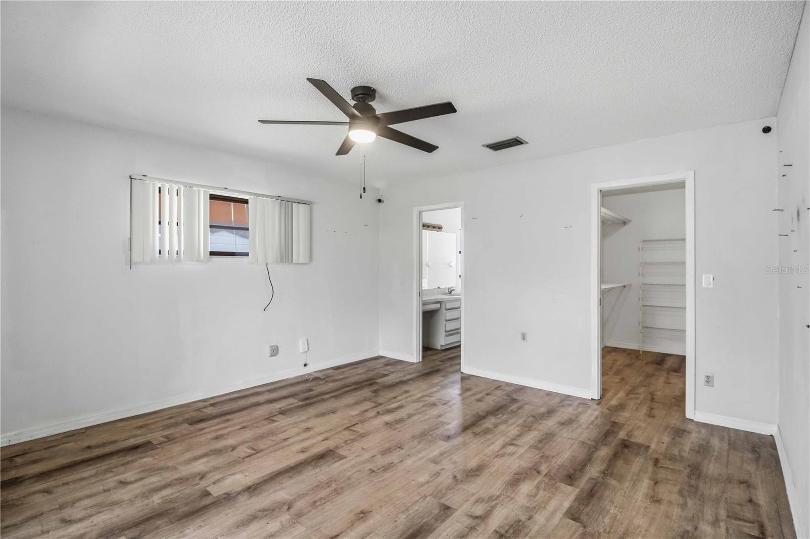 2715 27TH AVENUE DR W, BRADENTON, FL, 34205