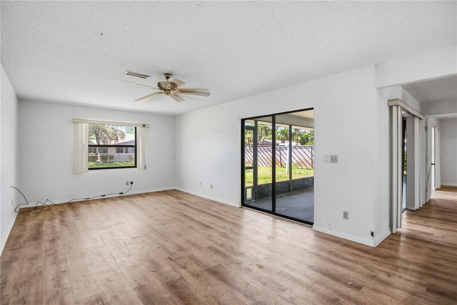 2715 27TH AVENUE DR W, BRADENTON, FL, 34205