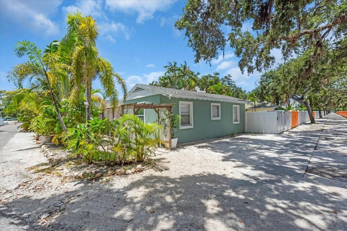 1761 SIESTA DR & 1760 WISCONSIN LN, SARASOTA, FL, 34239