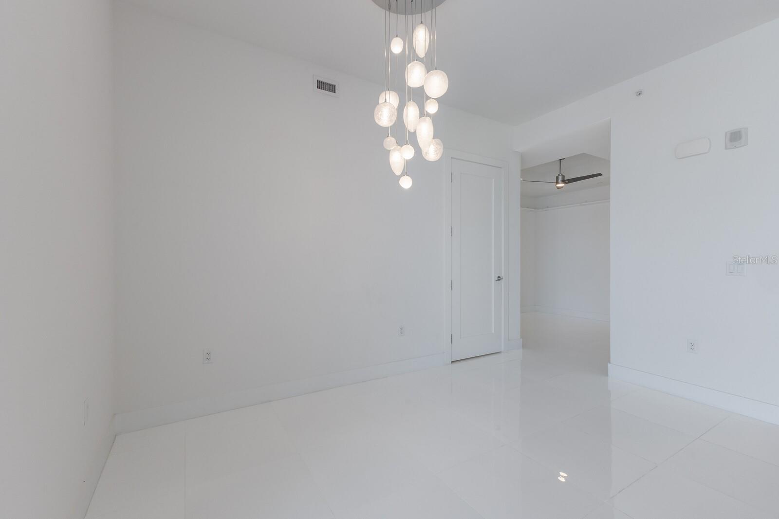 111 S PINEAPPLE AVE #1021, SARASOTA, FL, 34236
