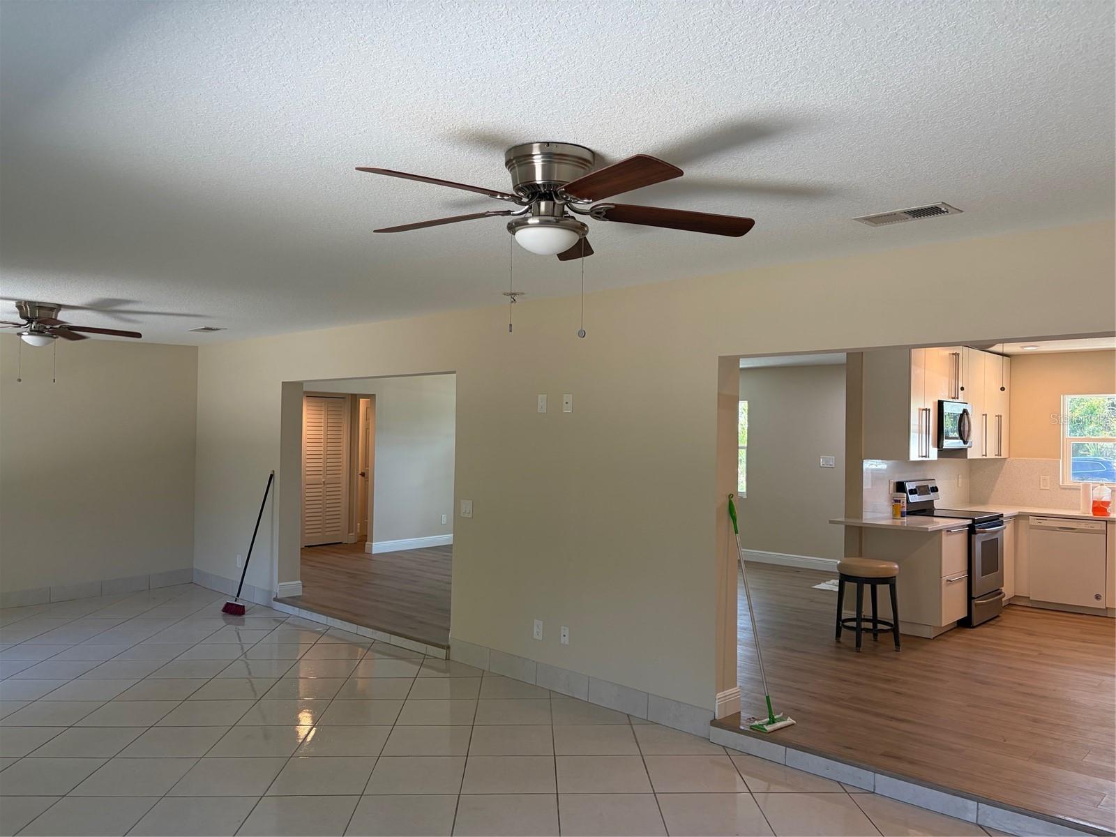 201 PALMETTO RD, NOKOMIS, FL, 34275