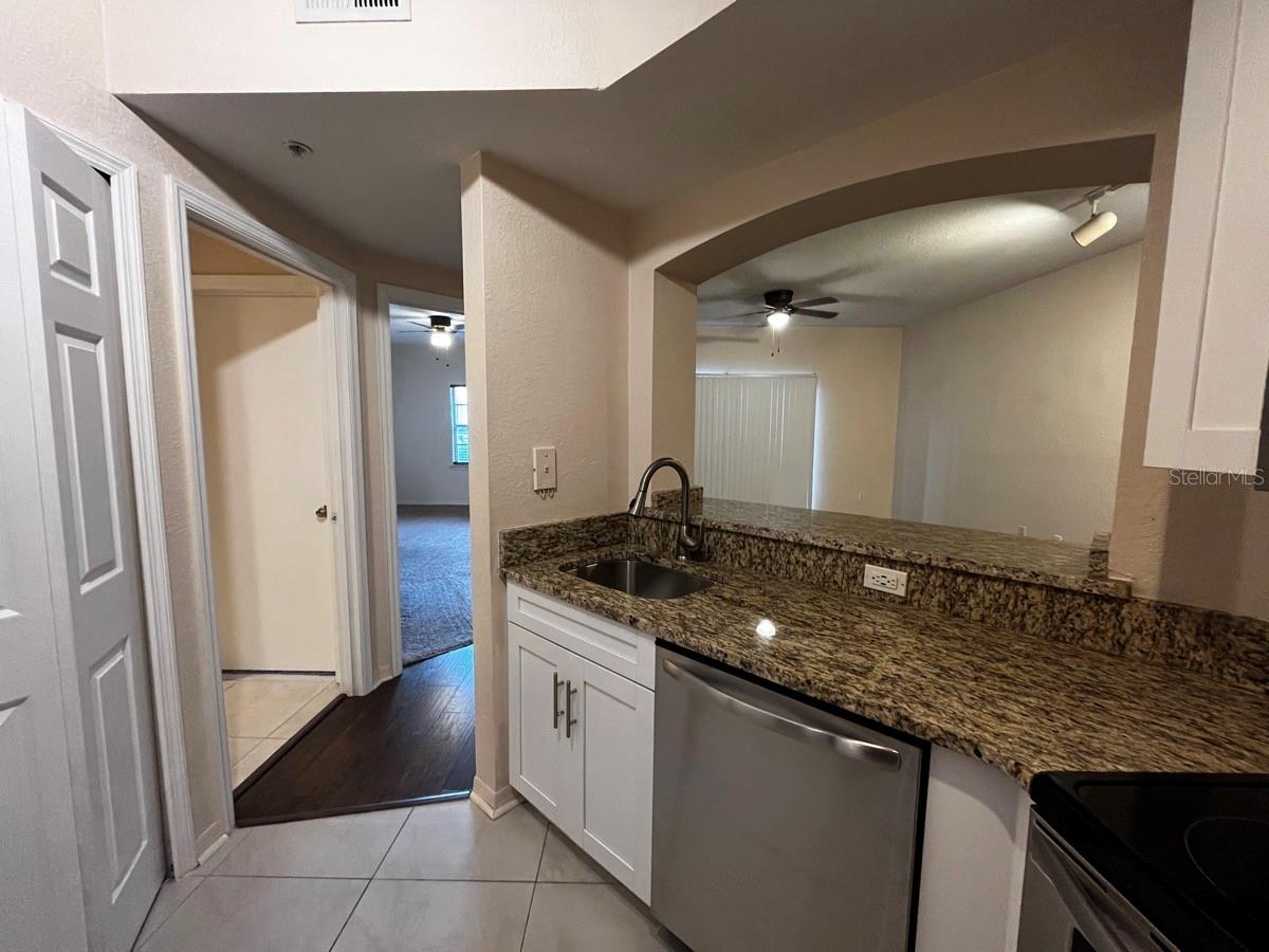 14905 ARBOR SPRINGS CIR #204, TAMPA, FL, 33624