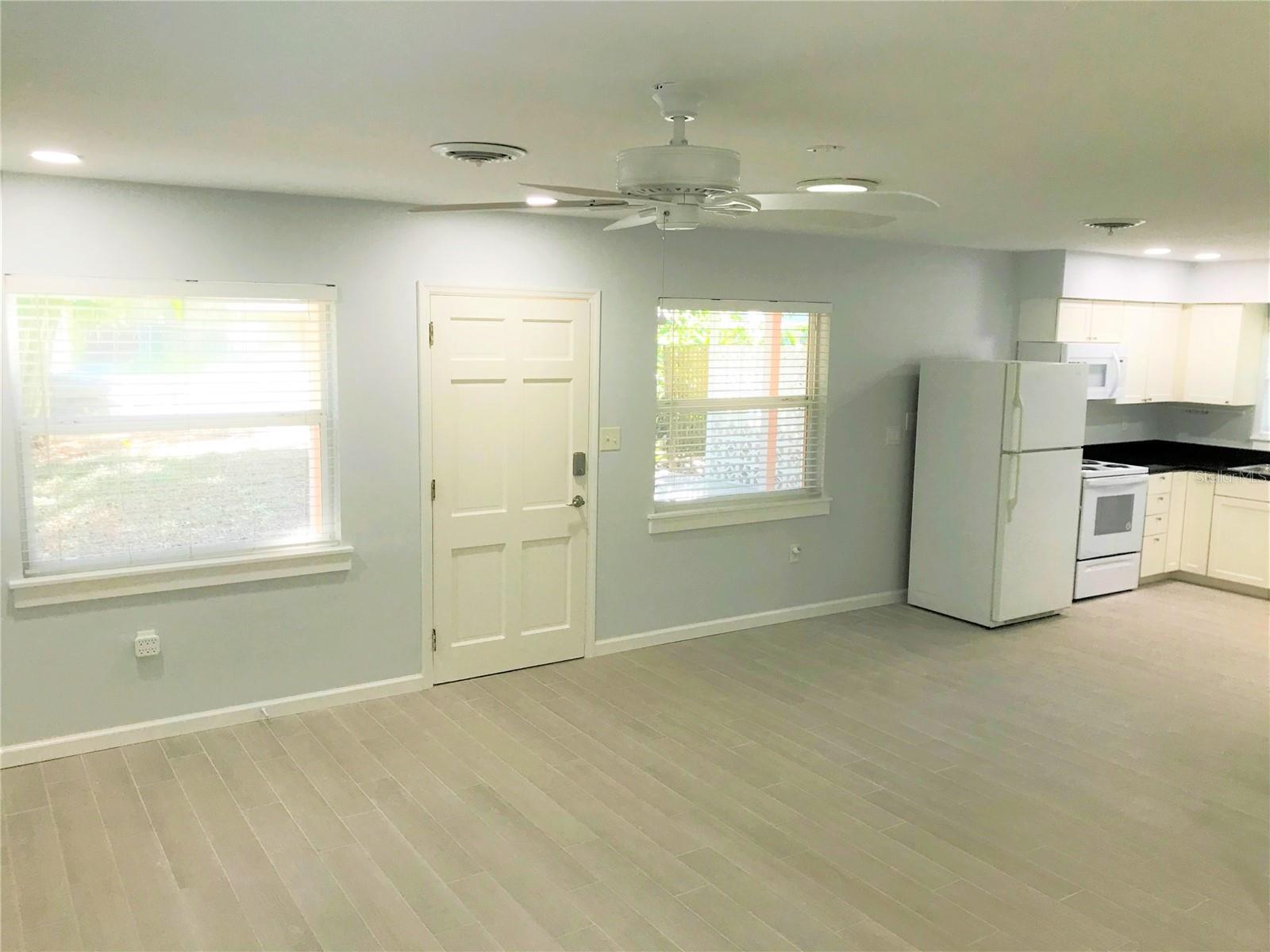 2541 FLOYD ST, SARASOTA, FL, 34239
