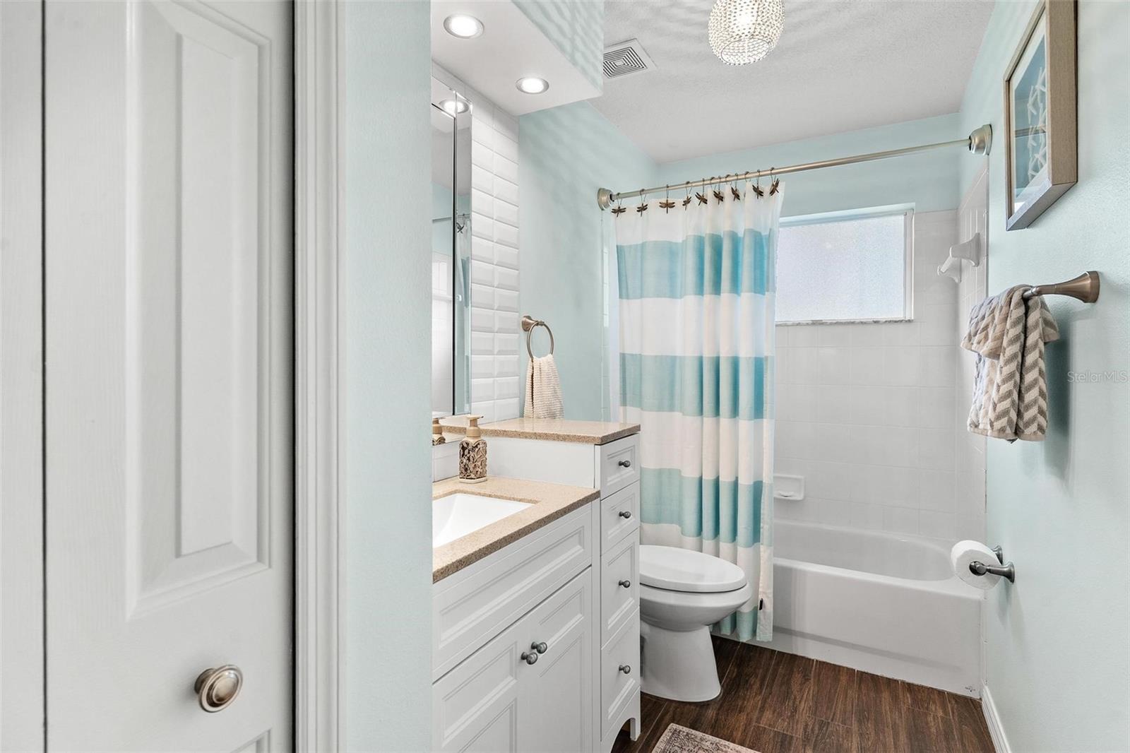 6071 SAILBOAT AVE, TAVARES, FL, 32778