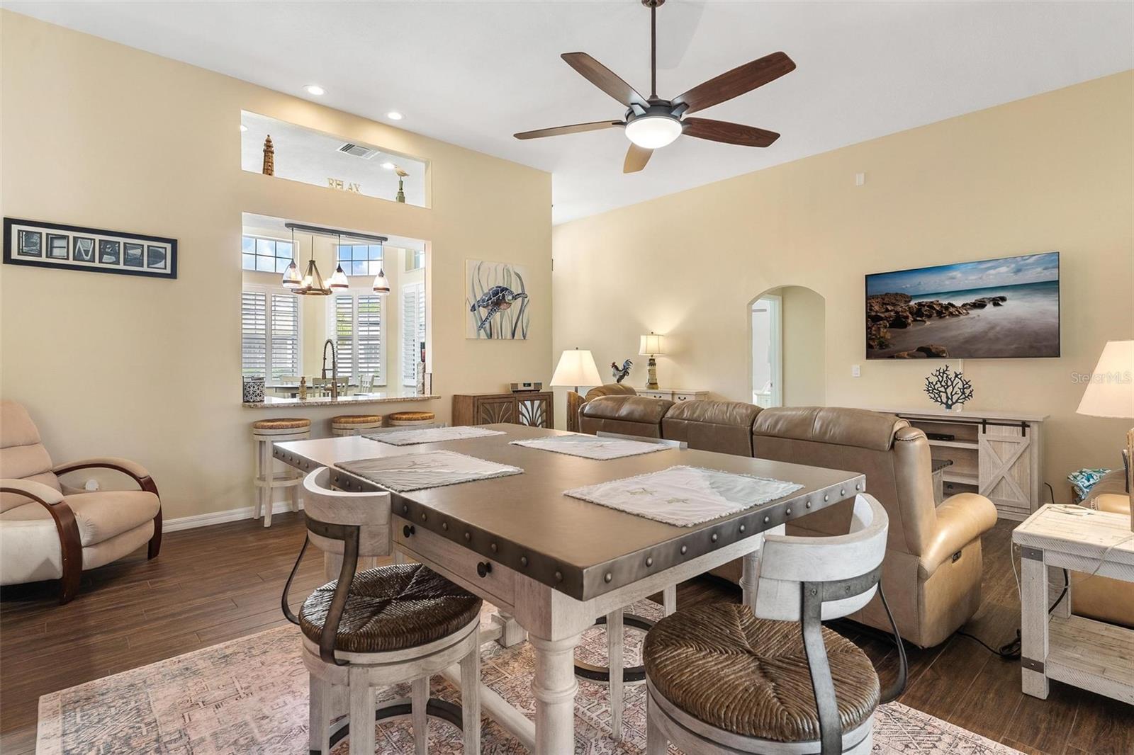 6071 SAILBOAT AVE, TAVARES, FL, 32778