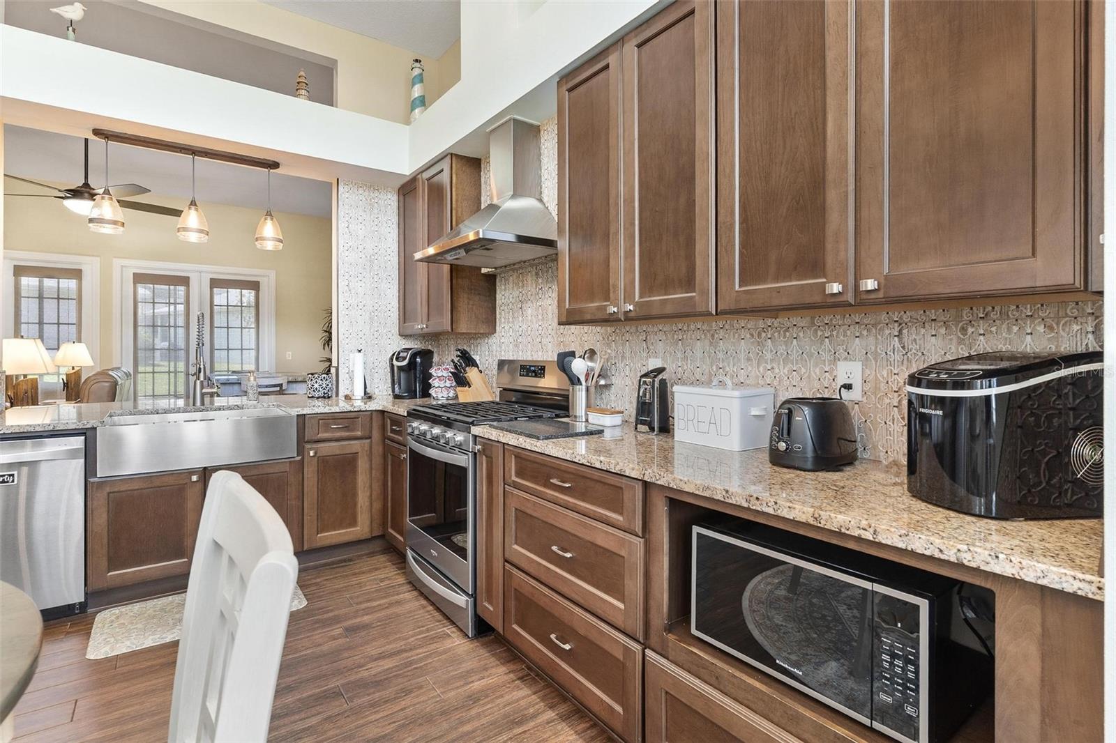 6071 SAILBOAT AVE, TAVARES, FL, 32778