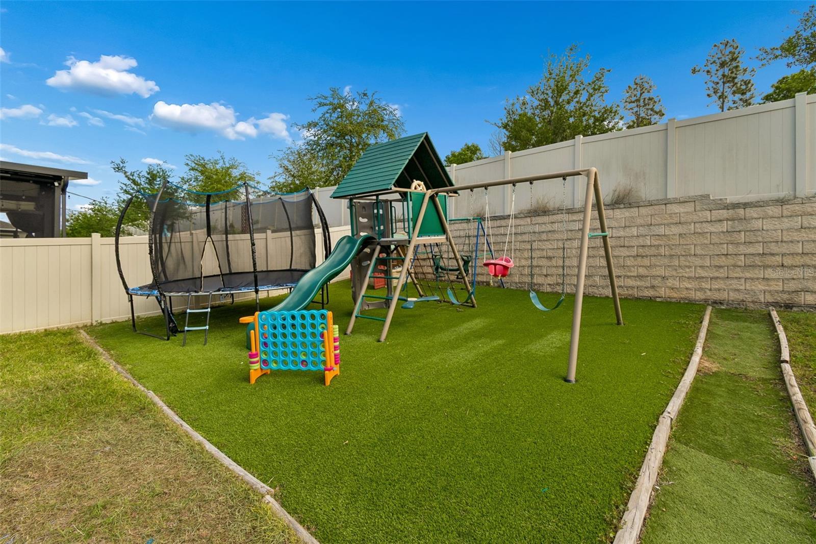 1084 CAVENDER CREEK RD, MINNEOLA, FL, 34715