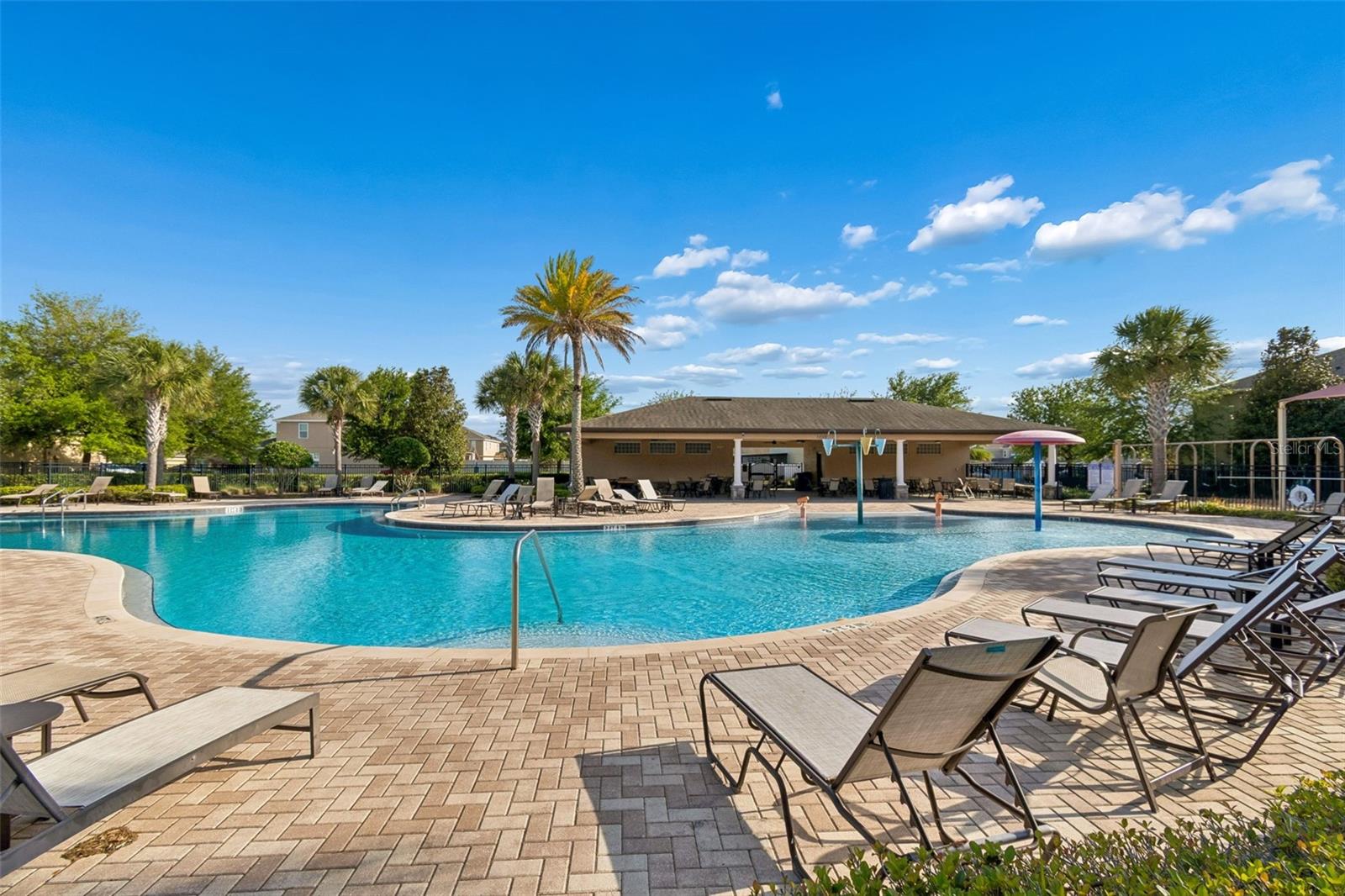 1084 CAVENDER CREEK RD, MINNEOLA, FL, 34715