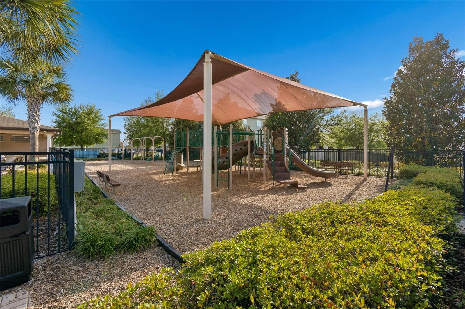 1084 CAVENDER CREEK RD, MINNEOLA, FL, 34715