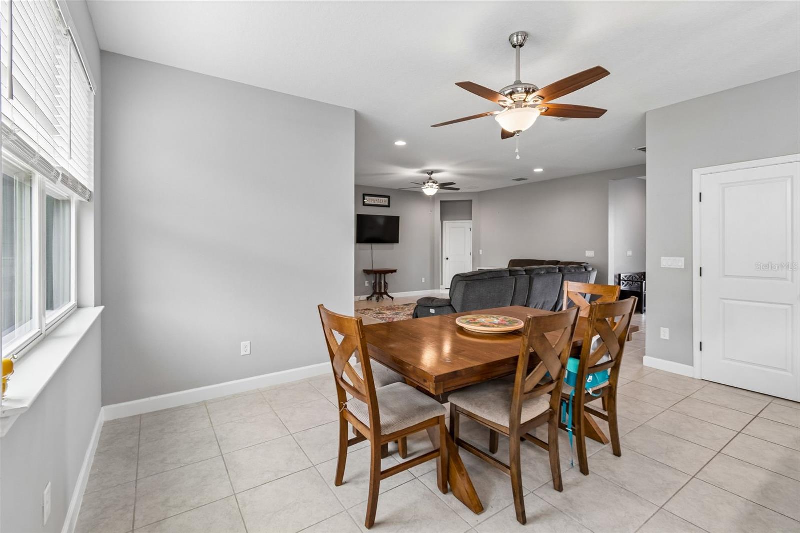 1084 CAVENDER CREEK RD, MINNEOLA, FL, 34715