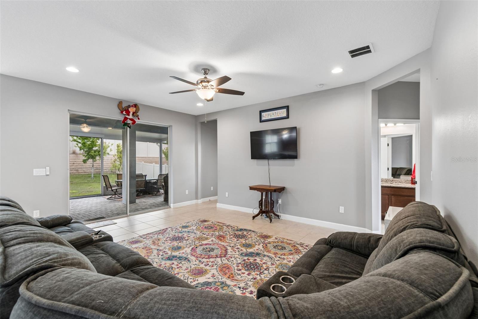 1084 CAVENDER CREEK RD, MINNEOLA, FL, 34715