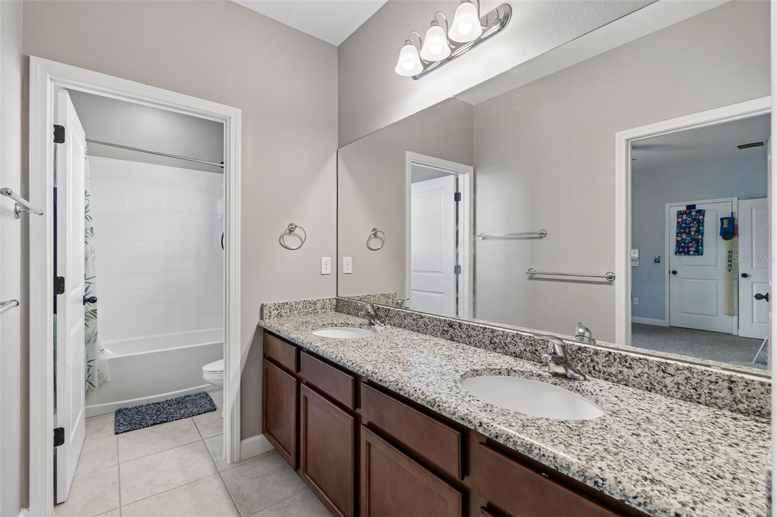 1084 CAVENDER CREEK RD, MINNEOLA, FL, 34715