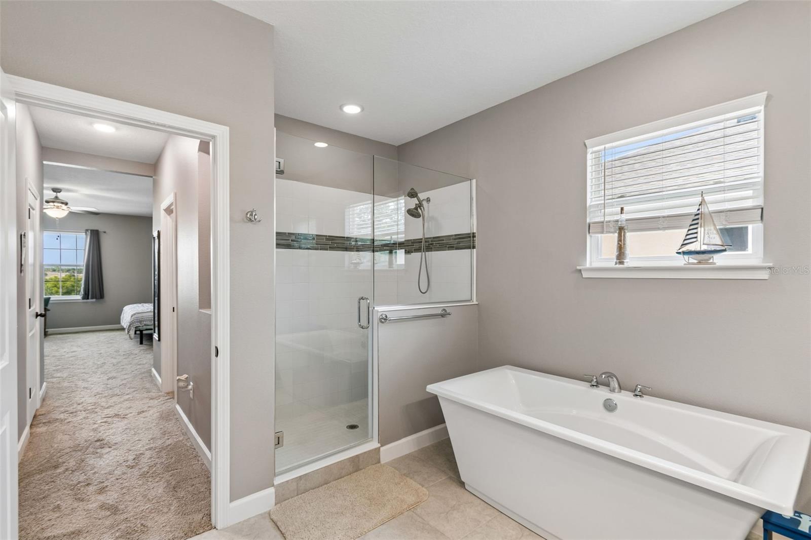 1084 CAVENDER CREEK RD, MINNEOLA, FL, 34715