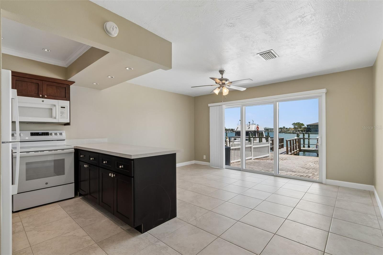 2307 BAY BLVD, INDIAN ROCKS BEACH, FL, 33785