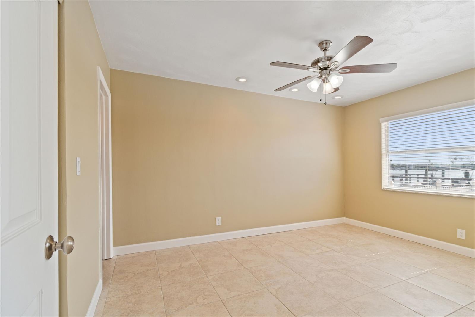 2307 BAY BLVD, INDIAN ROCKS BEACH, FL, 33785
