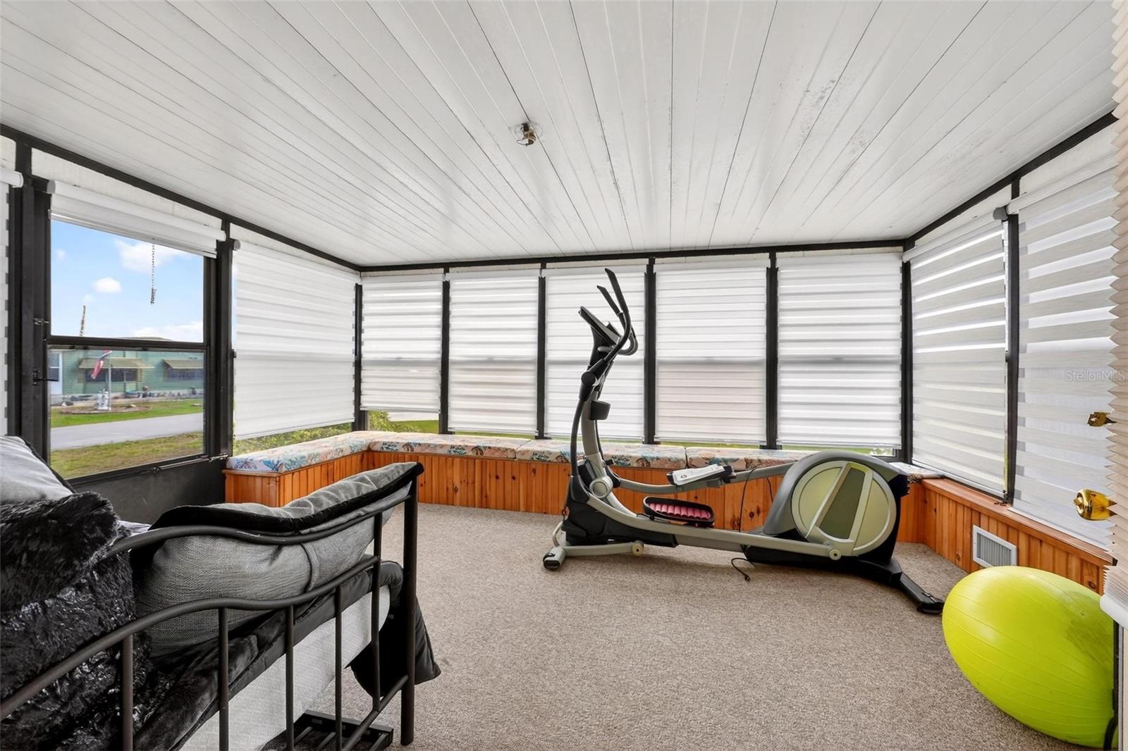 5419 GOLDEN GATE BLVD, POLK CITY, FL, 33868
