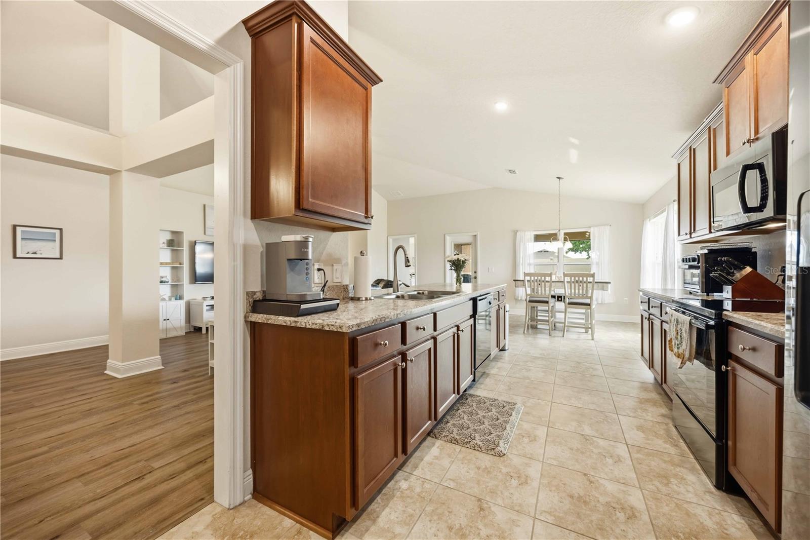 613 MEADOW POINTE DR, HAINES CITY, FL, 33844
