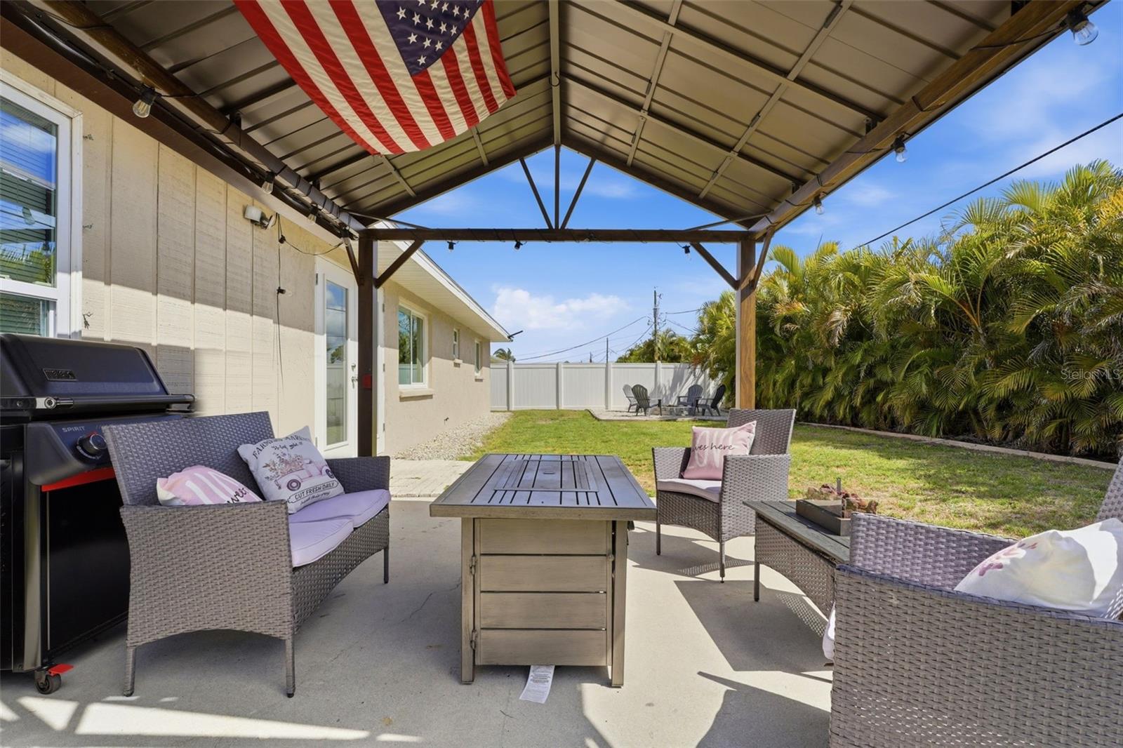 1007 MONTANA AVE, ENGLEWOOD, FL, 34223