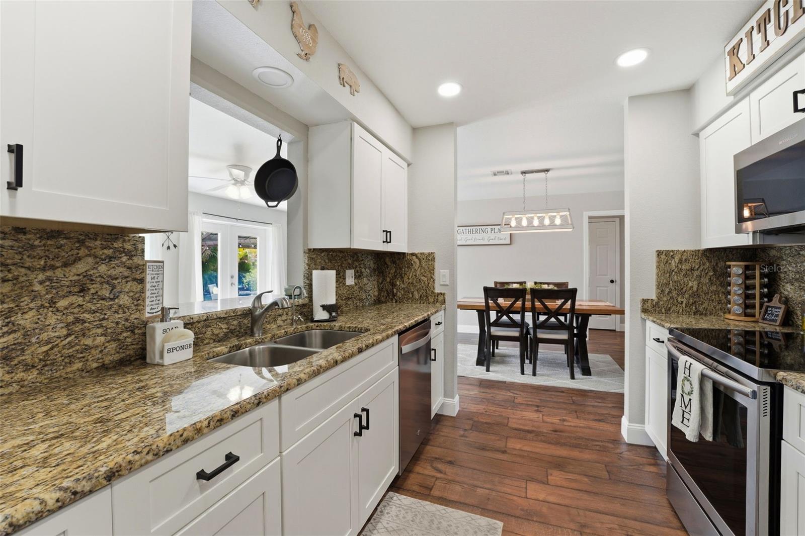 1007 MONTANA AVE, ENGLEWOOD, FL, 34223