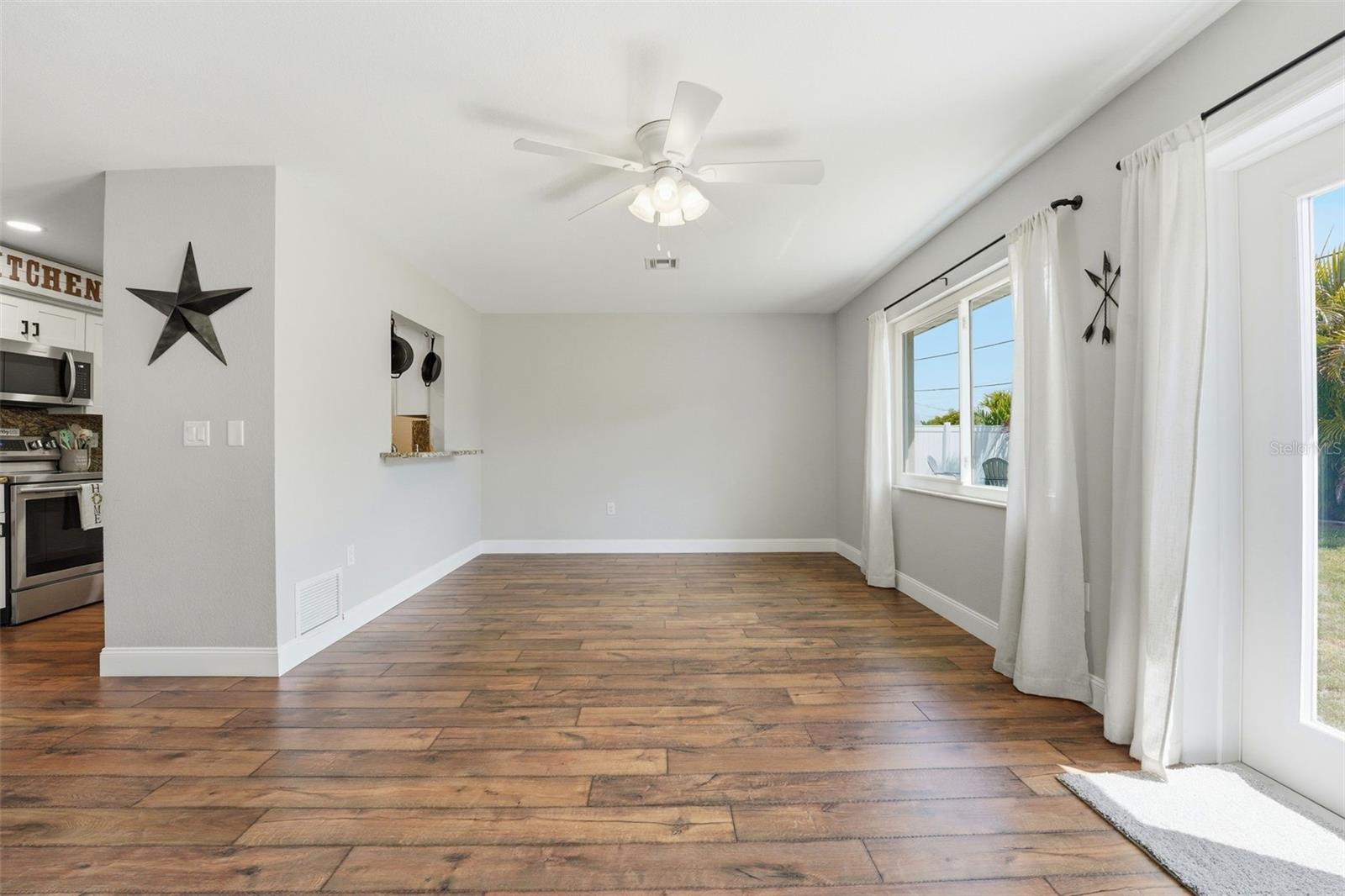 1007 MONTANA AVE, ENGLEWOOD, FL, 34223