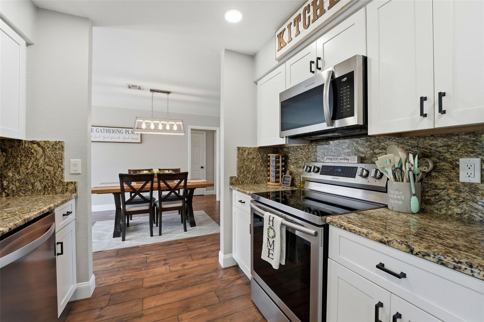 1007 MONTANA AVE, ENGLEWOOD, FL, 34223