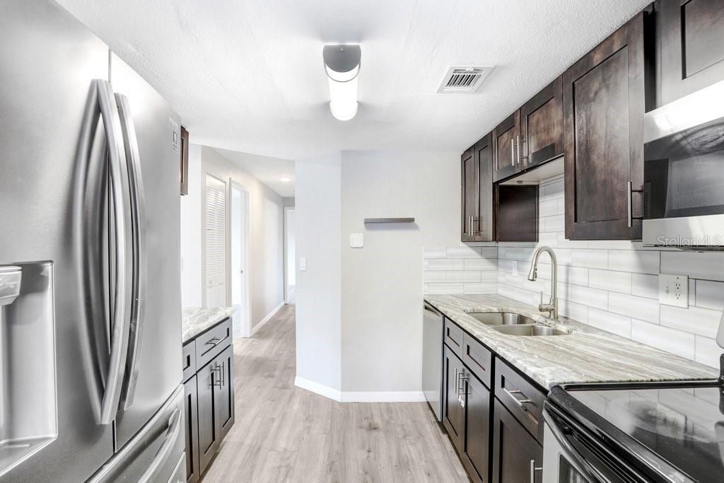 137 HUNTER LAKE DR #C, OLDSMAR, FL, 34677