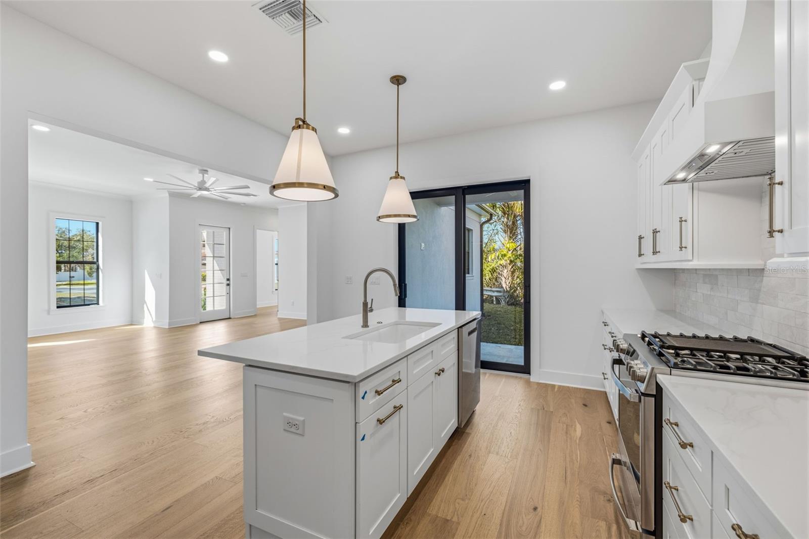 3010 S ESPERANZA AVE, TAMPA, FL, 33629