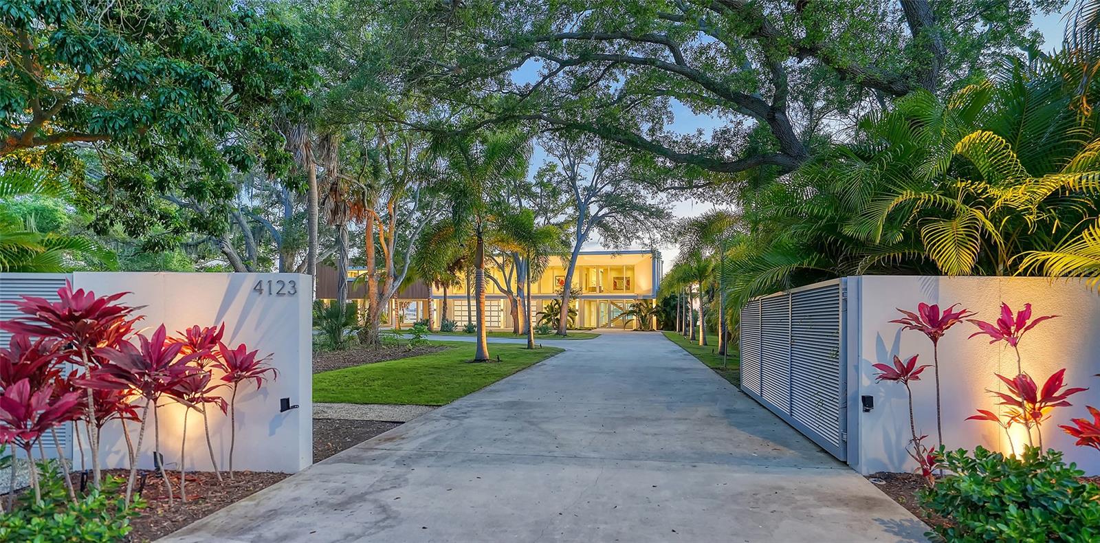 4123 BAY SHORE RD, SARASOTA, FL, 34234
