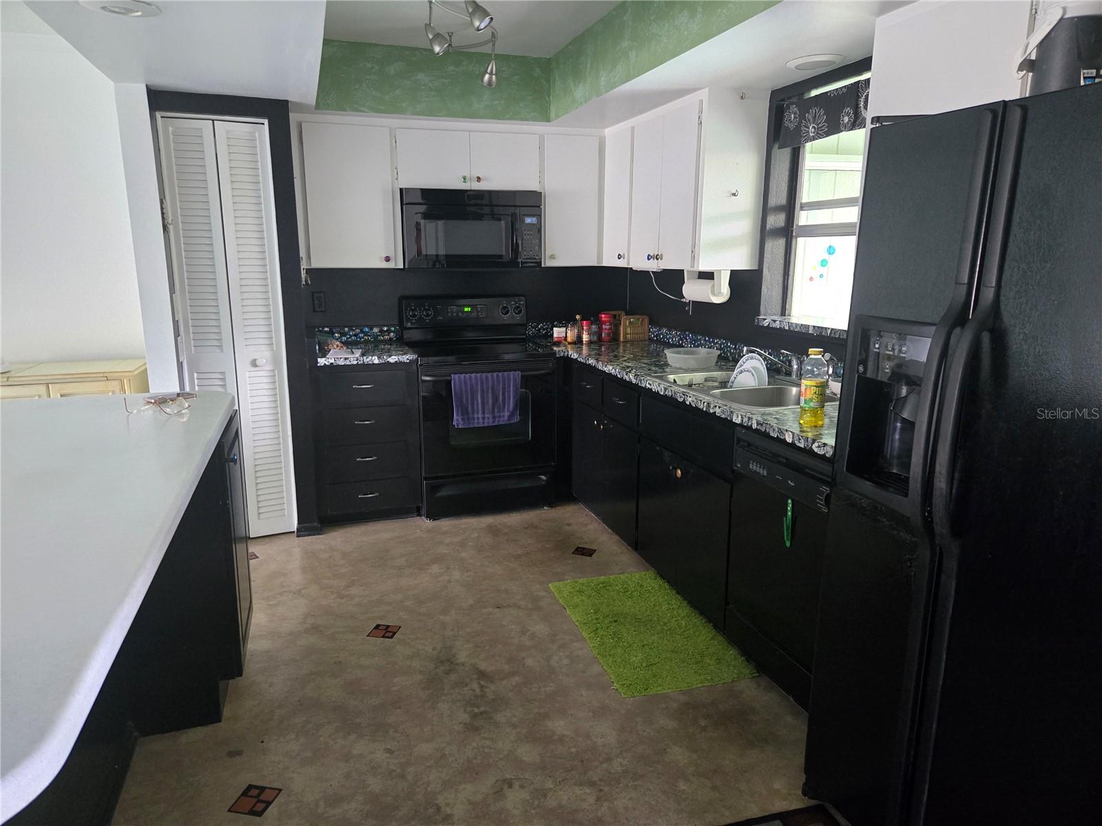 2974 CAPTIVA GARDENS DR #17, SARASOTA, FL, 34231