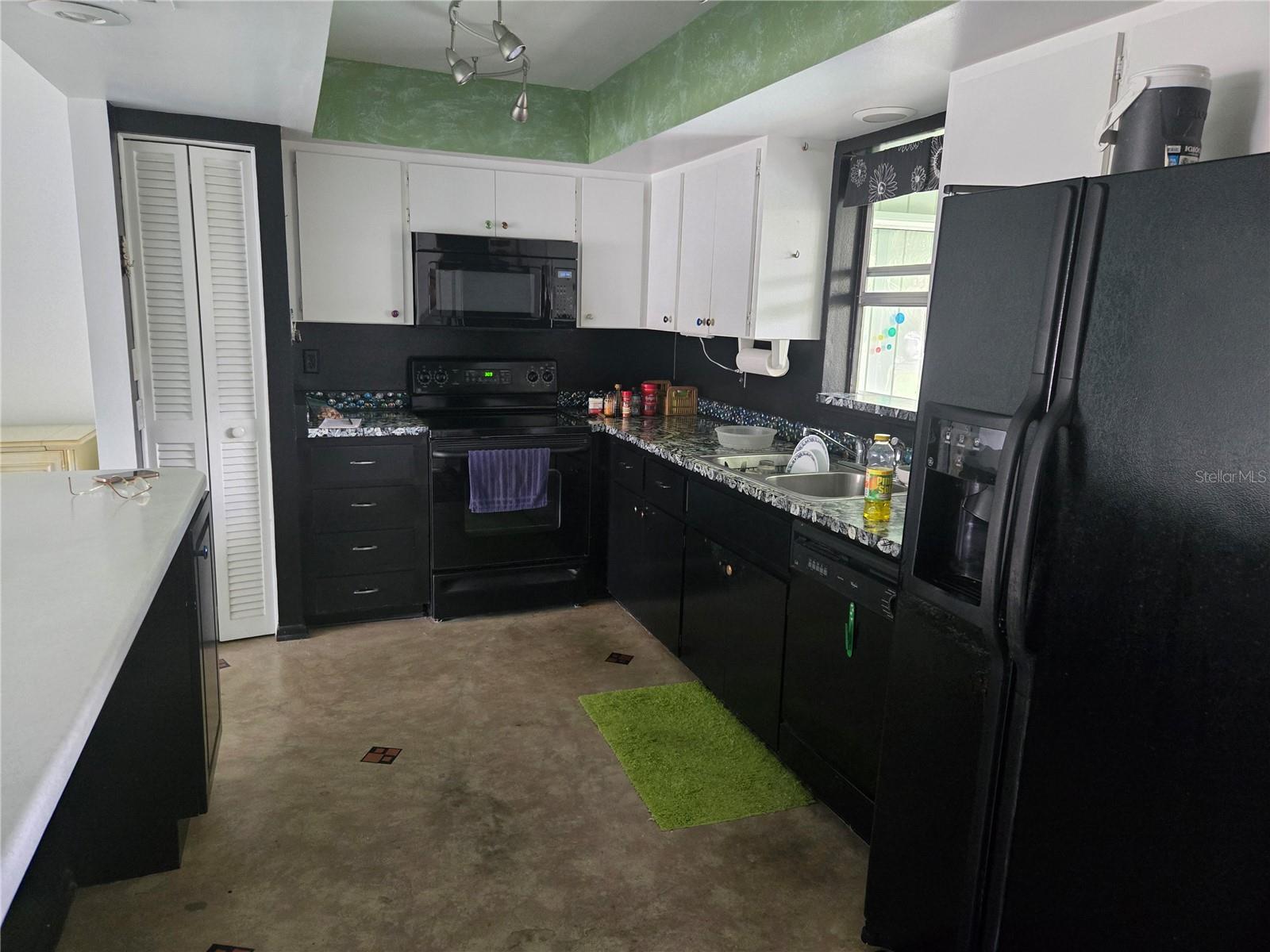2974 CAPTIVA GARDENS DR #17, SARASOTA, FL, 34231