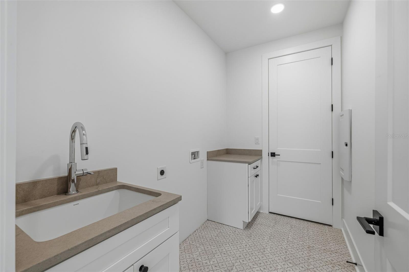 3012 S ESPERANZA AVE, TAMPA, FL, 33629