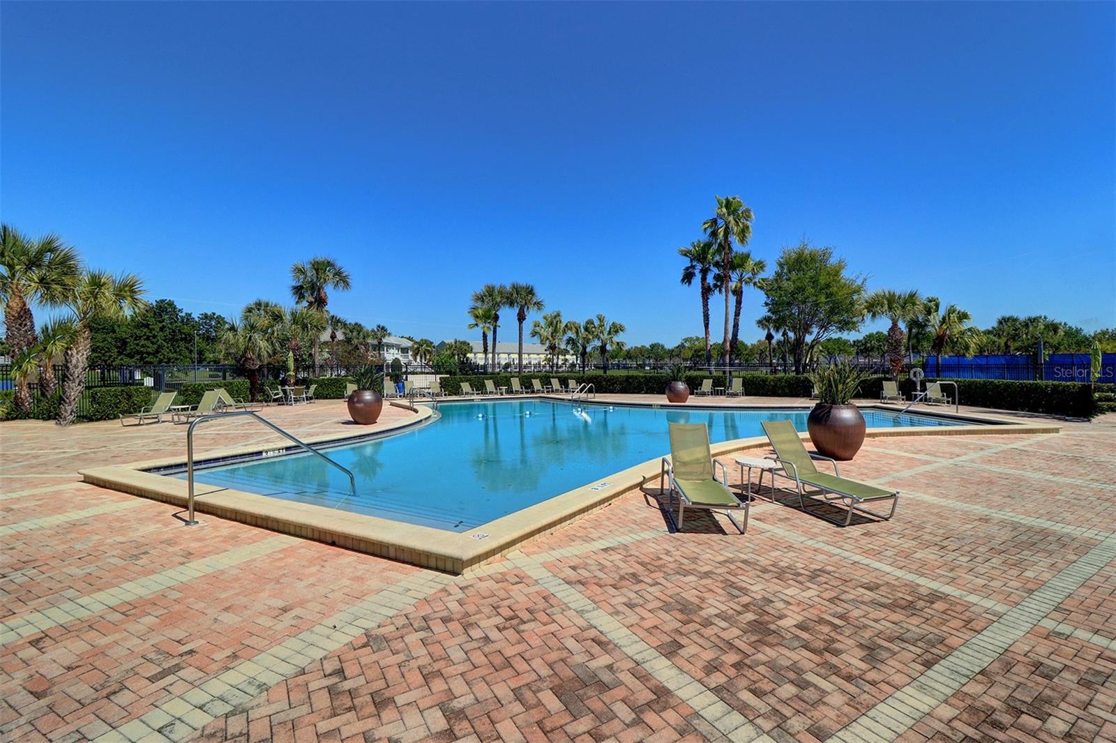 136 POMPANO DR SE #D, ST PETERSBURG, FL, 33705