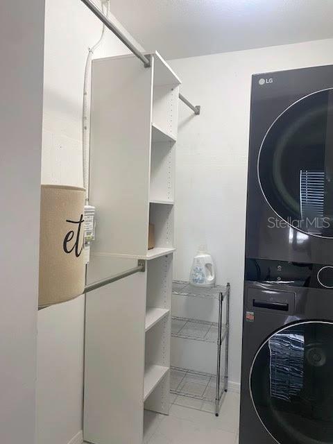 136 POMPANO DR SE #D, ST PETERSBURG, FL, 33705