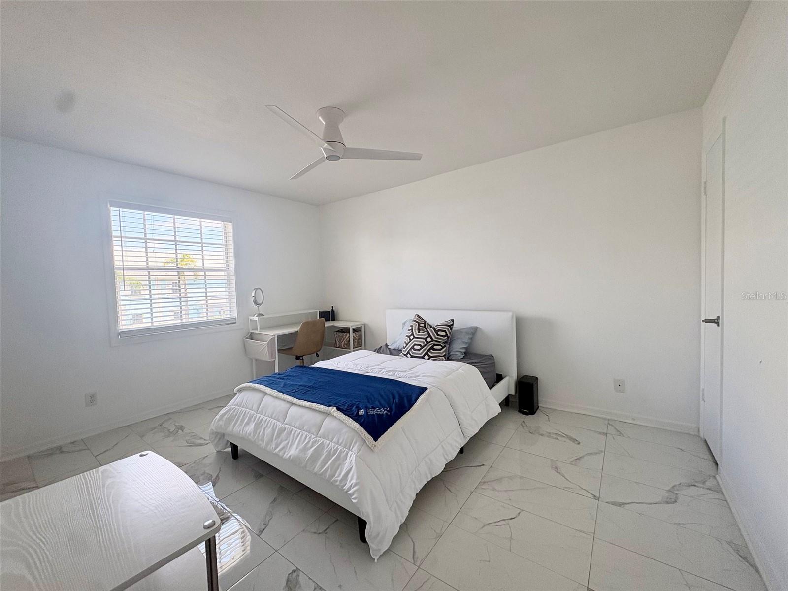 136 POMPANO DR SE #D, ST PETERSBURG, FL, 33705