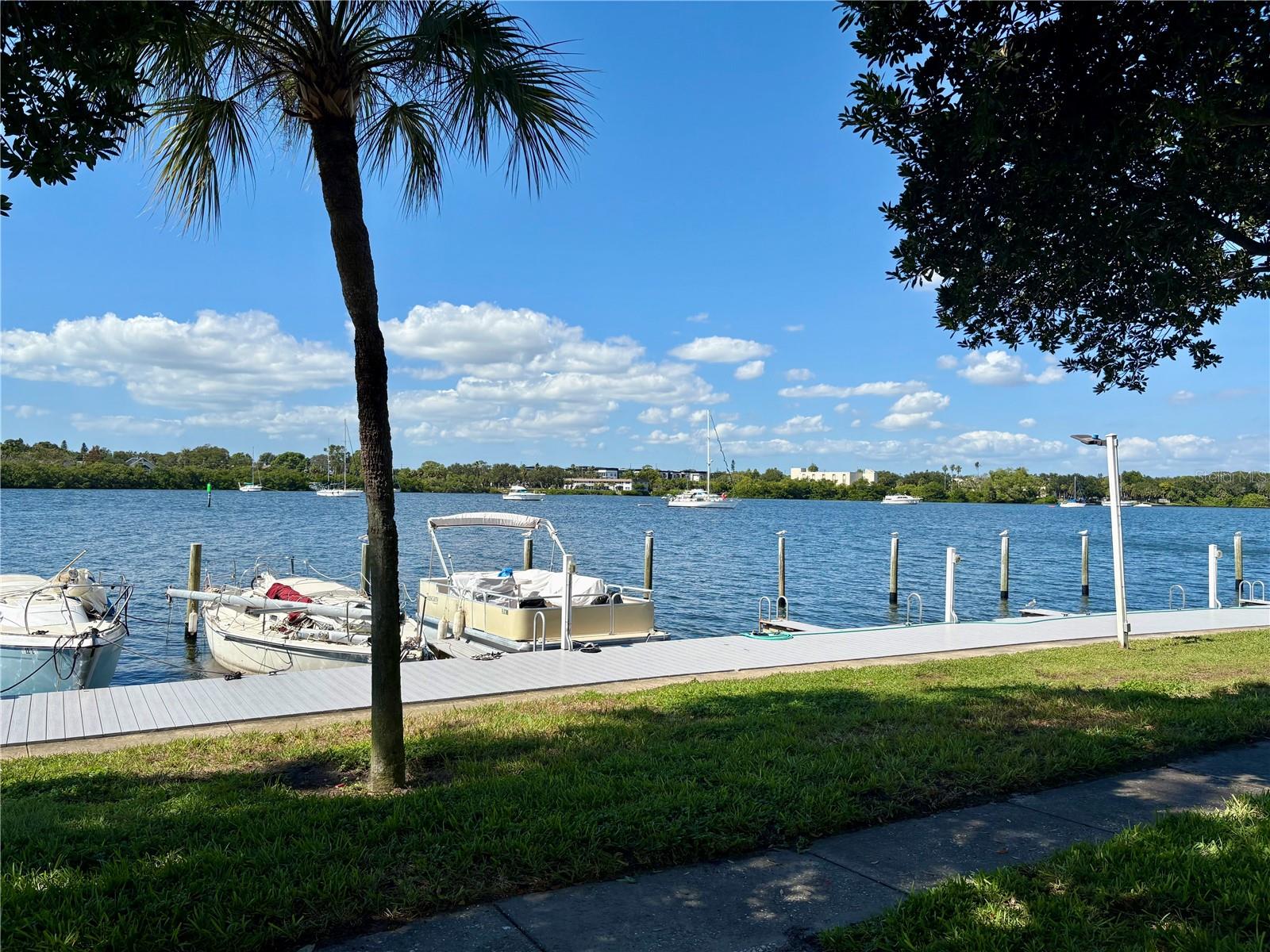 136 POMPANO DR SE #D, ST PETERSBURG, FL, 33705