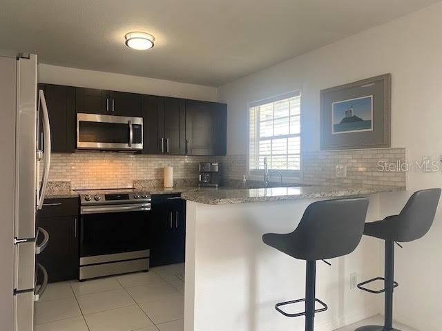 136 POMPANO DR SE #D, ST PETERSBURG, FL, 33705