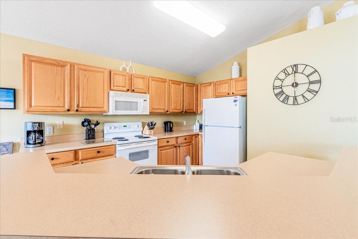 628 KENSINGTON DR, DAVENPORT, FL, 33897