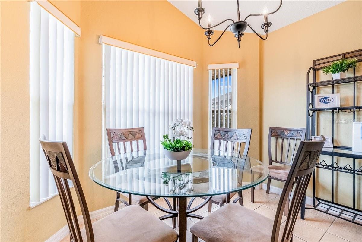 628 KENSINGTON DR, DAVENPORT, FL, 33897