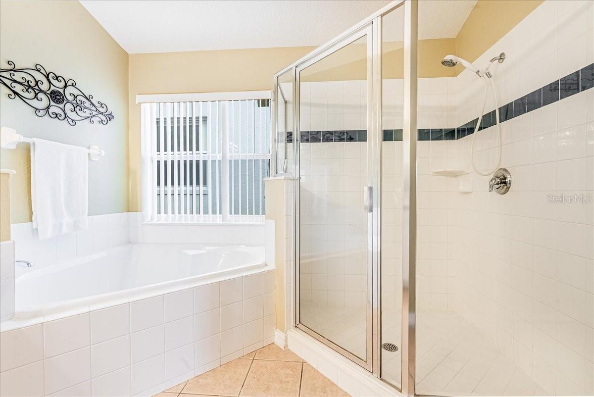 628 KENSINGTON DR, DAVENPORT, FL, 33897