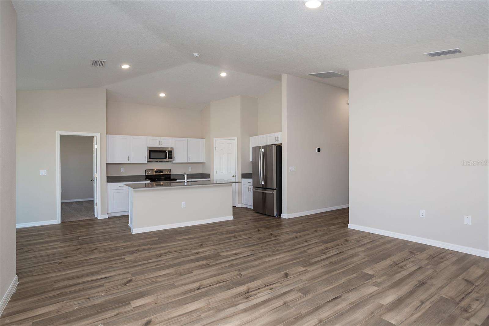 1075 FORESHORE LN, HAINES CITY, FL, 33844