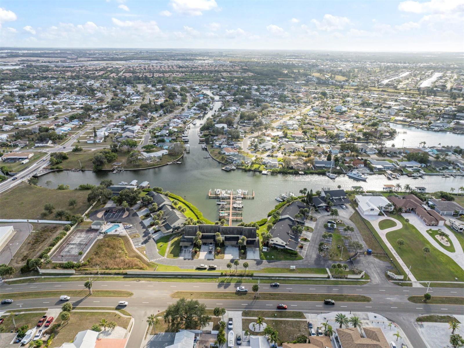 634 YARDARM DR, APOLLO BEACH, FL, 33572