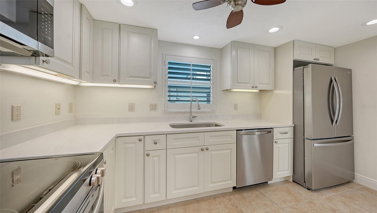 6140 MIDNIGHT PASS RD #C-2, SARASOTA, FL, 34242