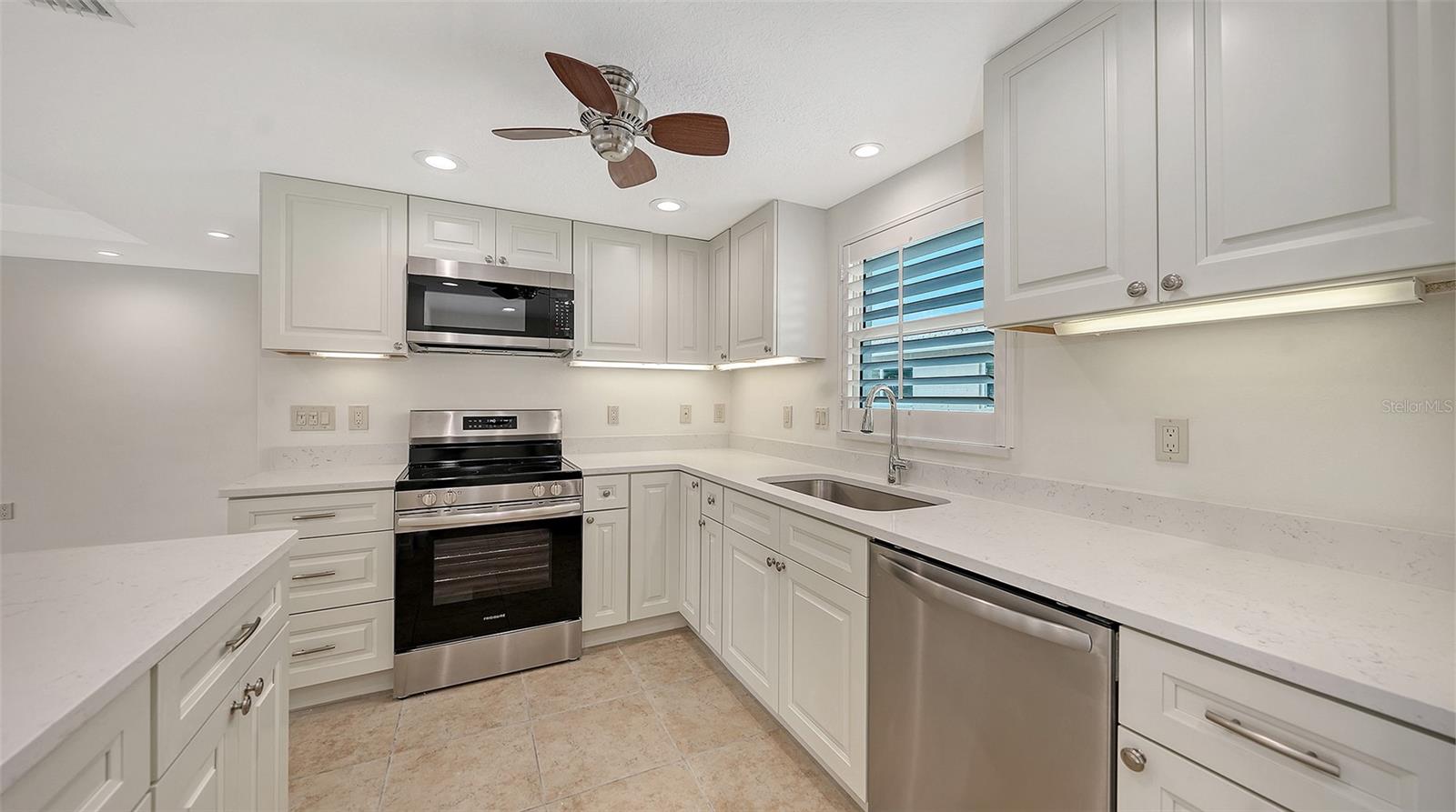6140 MIDNIGHT PASS RD #C-2, SARASOTA, FL, 34242