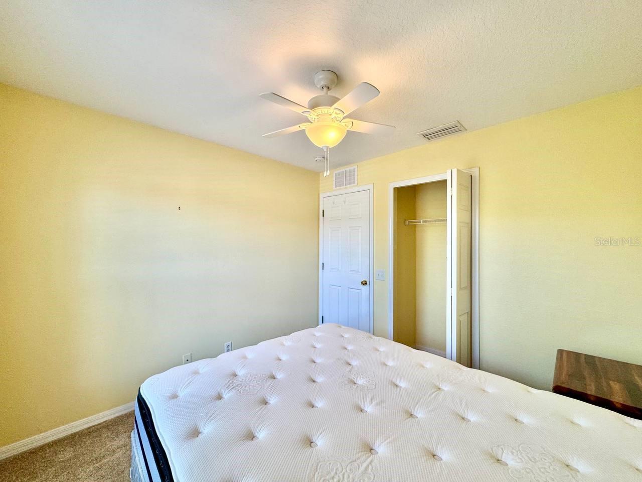 160 COQUINA BAY DR, ST PETERSBURG, FL, 33705