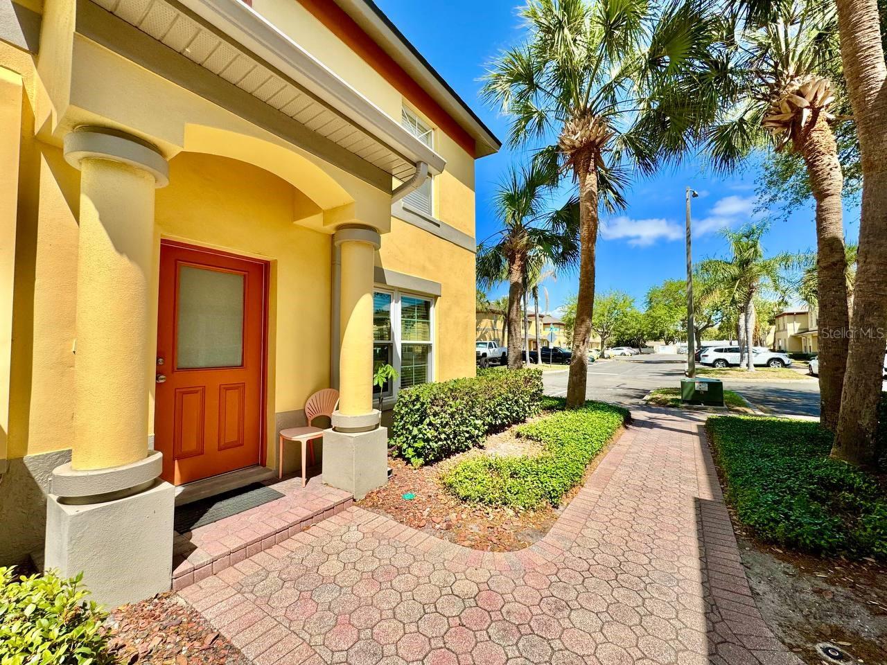160 COQUINA BAY DR, ST PETERSBURG, FL, 33705