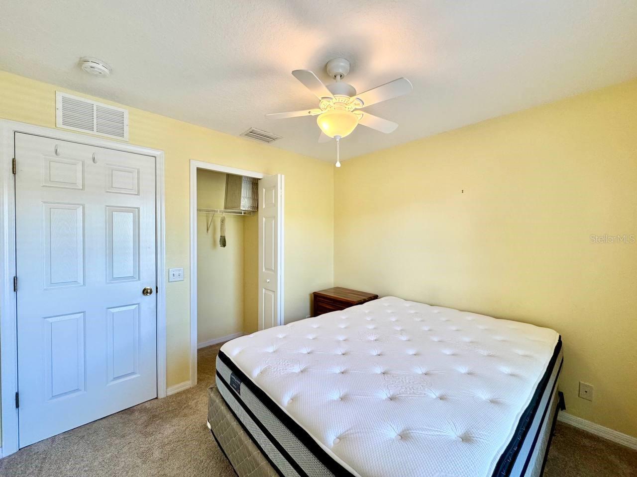 160 COQUINA BAY DR, ST PETERSBURG, FL, 33705