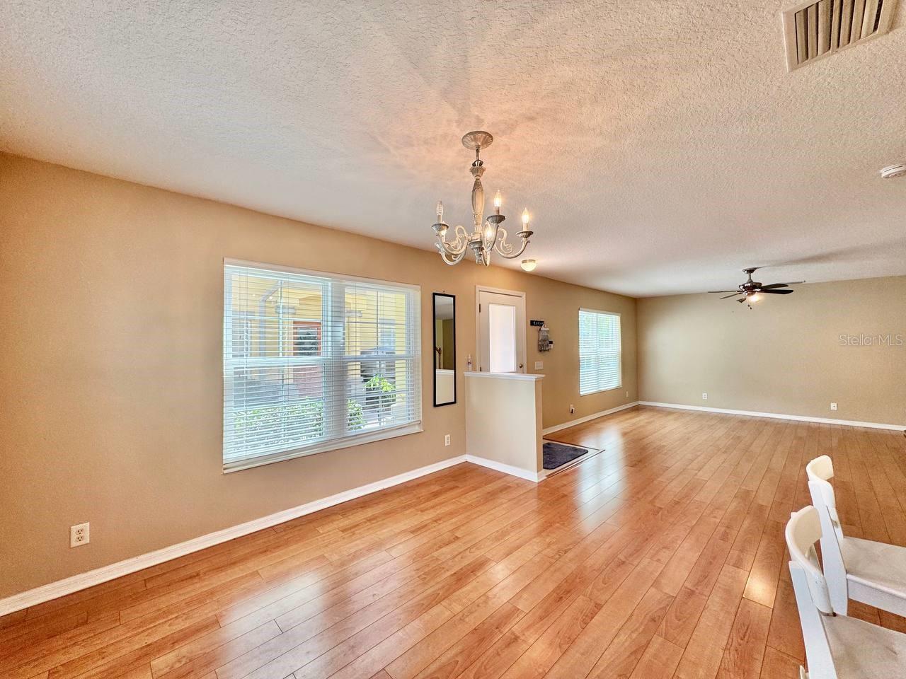 160 COQUINA BAY DR, ST PETERSBURG, FL, 33705