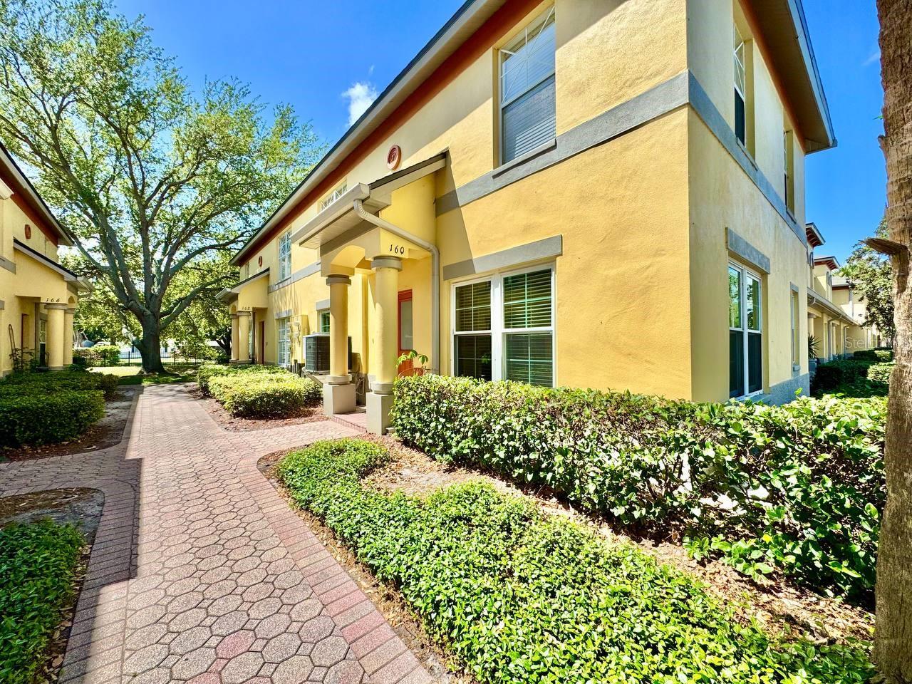 160 COQUINA BAY DR, ST PETERSBURG, FL, 33705